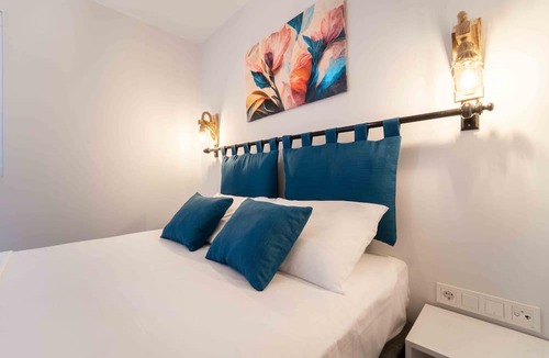 Kepez House | Cozy Bedroom, Livingroom and Fully Equipped Kitchen 10 minutes walking to Beach
