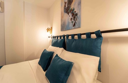 Goynuk Apartment | Close to Beach and Shopping, Fully decorated Kitchen, Livingroom and Bedroom