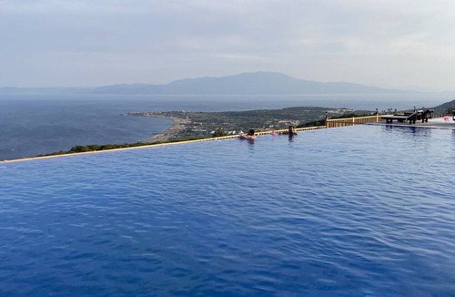 Ayvacik Hotel | Assos Karadut Taş Otel