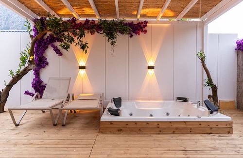 Kepez House | Collesium Garden