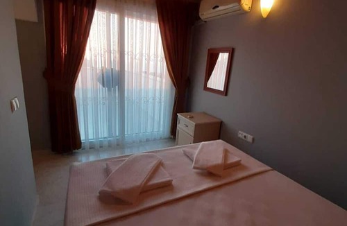 Kadnlar Denizi Mahallesi House | 4-storey Villa With Pool, 5 Mins From Ladies Beach!