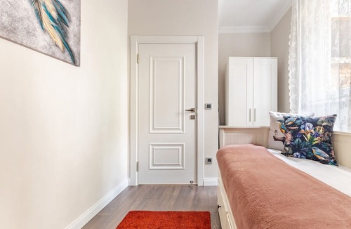 Harbiye Apartment | Modern and Aesthetic Flat in Sisli, İstanbul