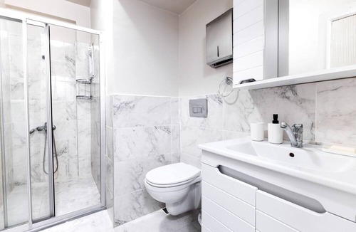 Osmanbey Apartment | Exquisite and Spacious Flat in Central Nisantasi