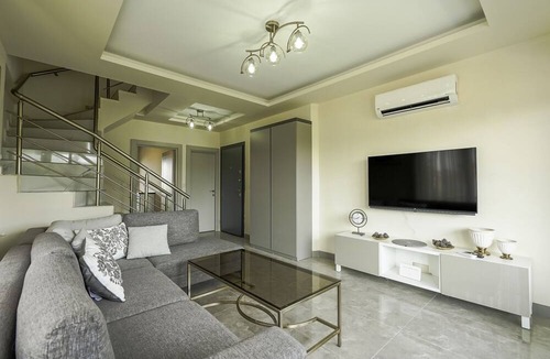 Kadriye Villa | Flat w Shared Pool and Balcony 8 min to Beach