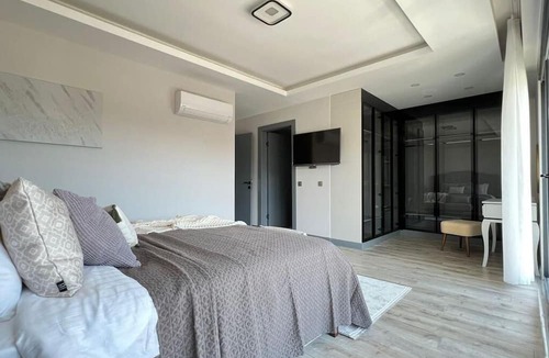 Camyuva Villa | Villa 400 Marina 4+1 in Camyuva close to sea with heated pool