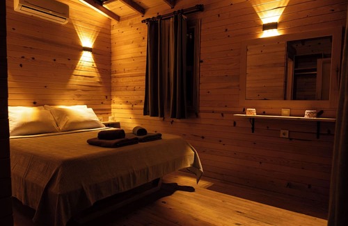 Kabak Valley Hotel | Goat Bungalow and Camping
