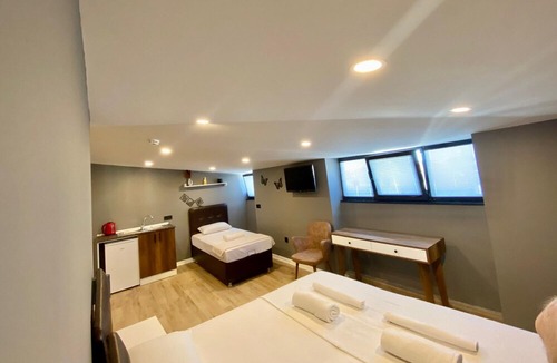Trabzon Apartment | Chic Hotel Room 5 min to Trabzon Forum