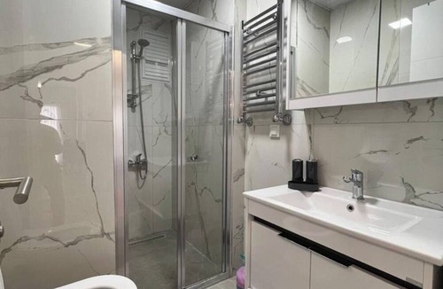Kucukcekmece Apartment | Lake & sea view 3 bedrooms apartment