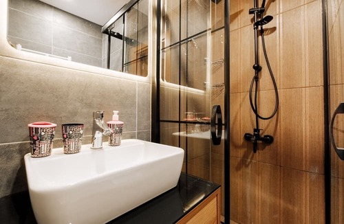 Yakuplu Apartment | Studio Flat 2 min to Metro, Near Marmara Park