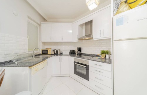 Kadriye Apartment | Triplex Villa w Terrace and Garden 15 min to Beach