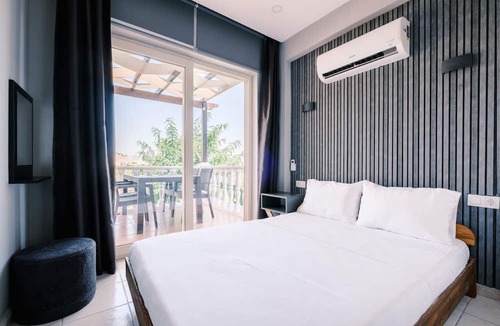 Bogazici Villa | Villa w Pool and Balcony 5 min to Beach in Milas