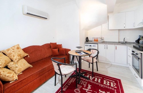 Fethiye City Center Apartment | Vacation Flat 5 min to Calis Beach in Fethiye