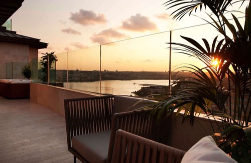 Pera Hotel | Radisson Blu Hotel Istanbul Pera