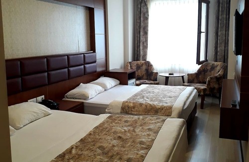 Hopa Hotel | Beyaz Saray Hotel