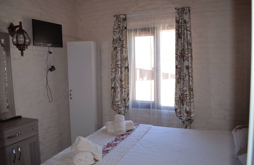 Ayvalik Hotel | Nezisin Konagi