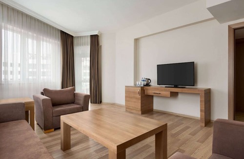 Kundu Hotel | Wyndham Garden Lara