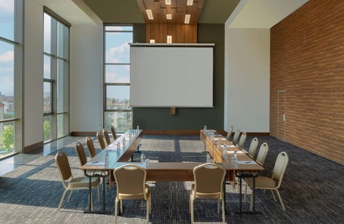 Yunusemre Hotel | DoubleTree by Hilton Manisa