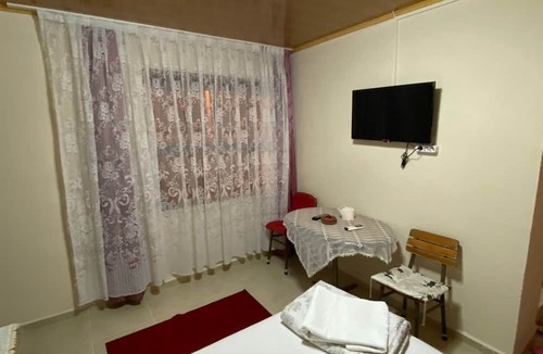 Karacasu House | Elmas Restaurant ve Pansiyon