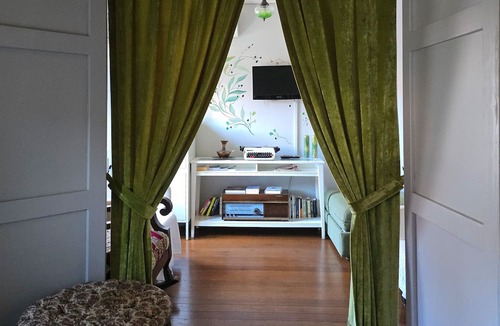 Rasimpasa Hostel | Tilas House No8