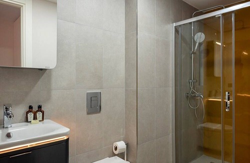 Galata Apartment | This apartment is a 2 bedroom(s), 2 bathrooms, located in Beyoğlu, İstanbul.