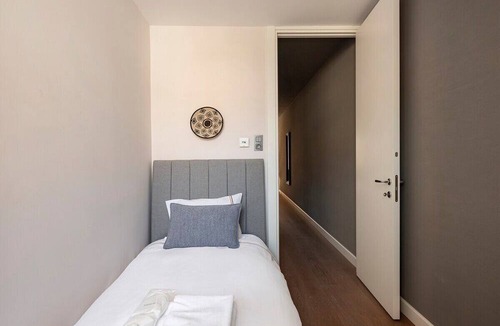 Galata Apartment | This apartment is a 2 bedroom(s), 2 bathrooms, located in Beyoğlu, İstanbul.
