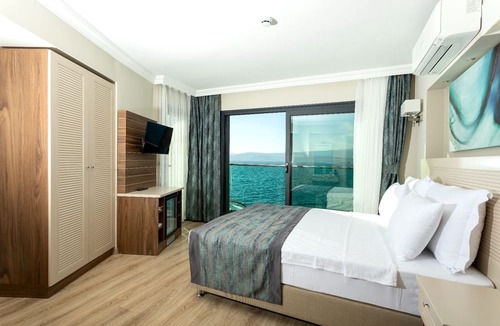 Gulluk Hotel | Gulluk Yali Boutique Hotel
