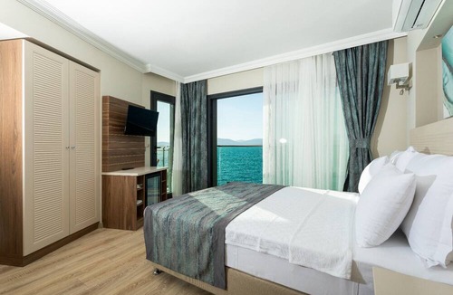 Gulluk Hotel | Gulluk Yali Boutique Hotel