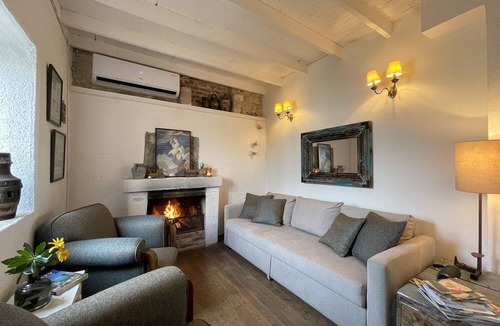 Urla House | Old Stone House with Private Garden Close to Urla City Center