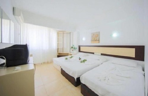 Sarimsakli Hotel | Nora Beach Otel