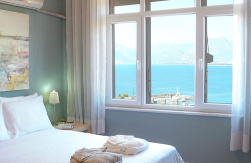 Kaleici Apartment | Nazende Beautiful Sea View Flat in Lovely Old Town