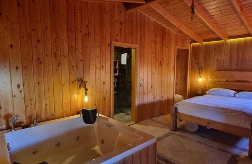 Olympos Hotel | Hobbitton Village