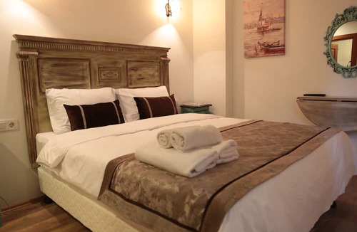 Gumussuyu Mahallesi Apartment | Oriella Hotel is located in Taksim area in the center of istanbul ,clean ,calm.