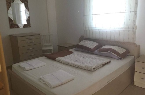 Kusadasi City Centre House | City Centre “ Sun Bungalow “ private pool , private parking , 4 bedrooms