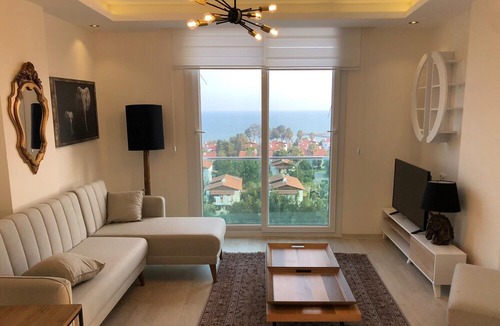 Kargıpınarı Apartment | GoldenPark King Suites with Balcony & Sea view