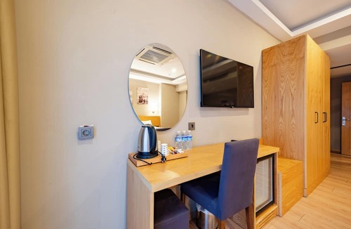 Pera Hotel | Beyoglu MLS Hotel