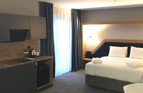 Serdivan Hotel | Roof 264 Hotel and Suites