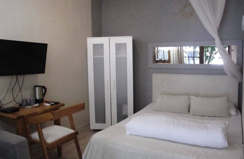 Foca Hotel | Iyon Pansiyon