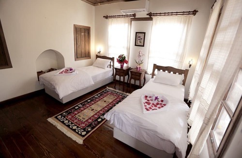 Birgi Hotel | Kadilar Pasazade Konagi Butik Otel