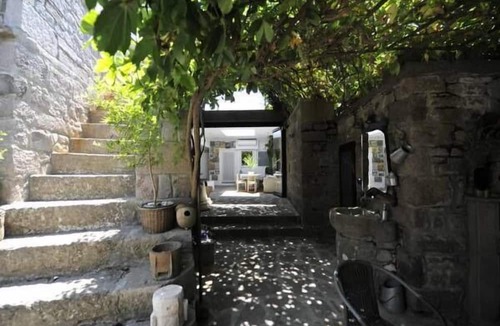 Behram Hotel | Assosyal Hotel
