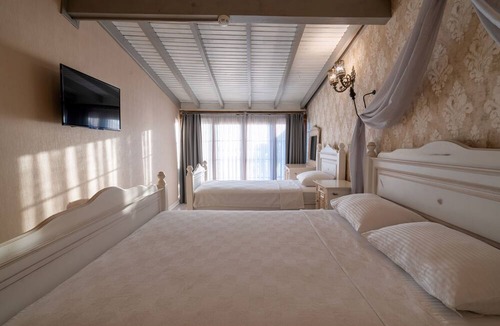 Altınova Hotel | Ra Otel