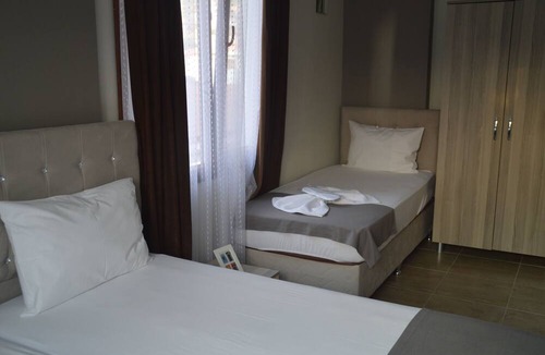 Altinoluk Hotel | Hotel Hugo