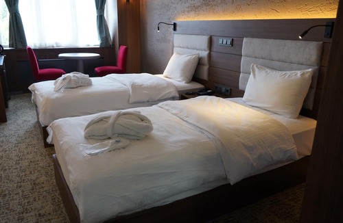 Muradiye Mahallesi Hotel | Hotel Kirci Thermal & Spa