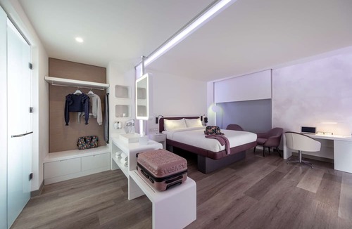 Arnavutkoy Hotel | YOTELAIR Istanbul Airport AIRSIDE