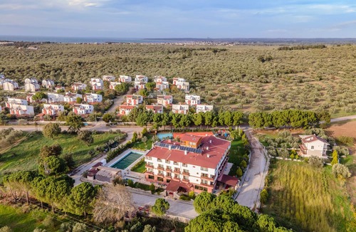 Ezine Hotel | Helen Troya Hotel Geyikli