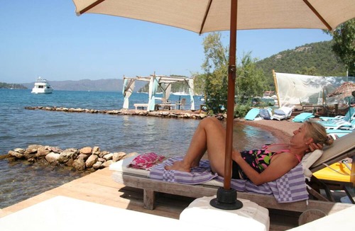 Orhaniye House | Sakin Vadi Winehouse