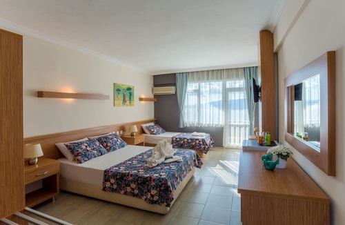 Burhaniye Hotel | Aqua Nina Hotel