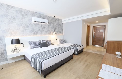 Kundu Hotel | Greenwood Suites Resort