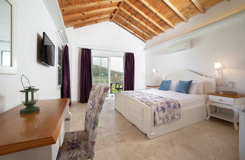 Selcuk Hotel | Vinifera Vineyards Hotel