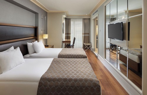 Talimhane Hotel | Titanic City Taksim