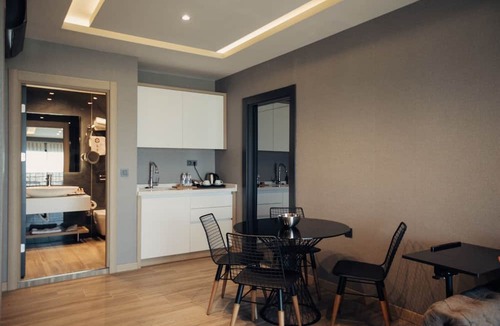 Burhaniye Hotel | Burhaniye Marina Boutique Hotel